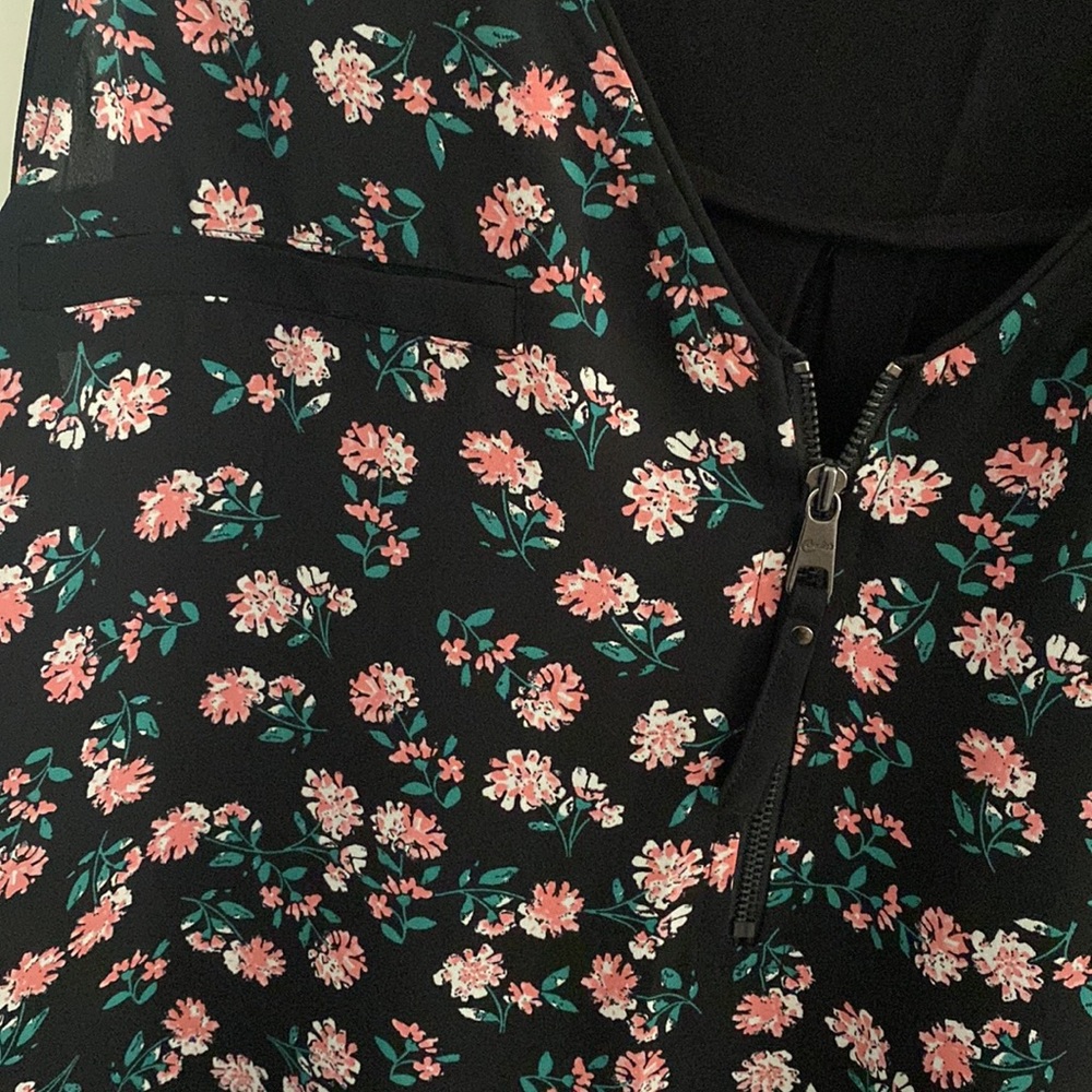Floral work top - Picture 2 of 5